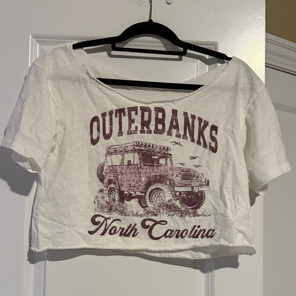 Altar'd State White and Maroon Graphic Crop Top
